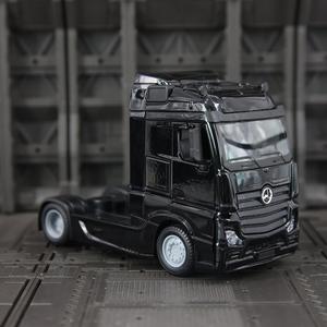 Maisto <span class=keywords><strong>1</strong></span>:50 <span class=keywords><strong>Iveco</strong></span> Alloy American Benz F1 <span class=keywords><strong>Camion</strong></span> Tracteur Porte-Conteneurs Jouet Modèle de Véhicule de Transport Lourd avec Voiture F1 à l'échelle <span class=keywords><strong>1</strong></span>/<span class=keywords><strong>43</strong></span> - Product Image 4