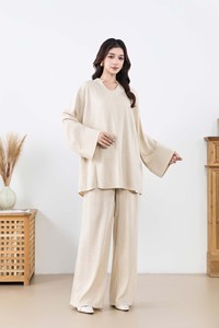 Ensemble Deux Pièces pour Femmes Musulmanes Modestes avec <span class=keywords><strong>Tunique</strong></span> au Col Unique et Pantalon Ample Personnalisable - Product Image 6