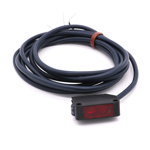 DINGGAN Diffuse reflection Square PNP photoelectric sensor for outdoor Passengers pass detection - Product Image 4