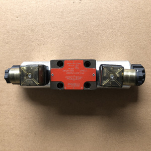 Vanne de commande directionnelle ArgoHuitos RPE3-06, 3 positions, 4 voies, électrovanne hydraulique, 60 L/min, 315 bars - Product Image 1