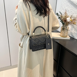 Tas Wanita Warna Permen Terlaris Musim Gugur 2025 Set 2 Pcs Tas Selempang Kulit Wanita Model Flap Tas Tangan Wanita Modis - Product Image 6