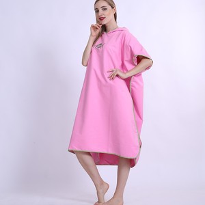 Toallas de Microfibra, Batas de Baño, <span class=keywords><strong>Ropa</strong></span> <span class=keywords><strong>para</strong></span> Cambiarse en <span class=keywords><strong>la</strong></span> Playa con Capas Absorbentes que se Pueden Usar como Poncho con Capucha, Toallas de Playa - Product Image 3