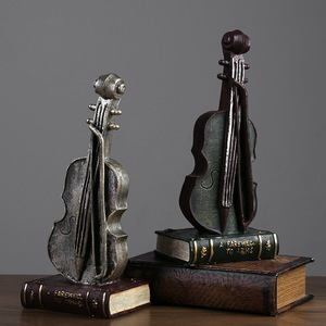 Figura Decorativa <span class=keywords><strong>de</strong></span> Resina <span class=keywords><strong>para</strong></span> Bar o Vinoteca, Modelo <span class=keywords><strong>de</strong></span> Instrumento Musical, Estilo Retro Industrial, <span class=keywords><strong>para</strong></span> Pascua o San Valentín - Product Image 3
