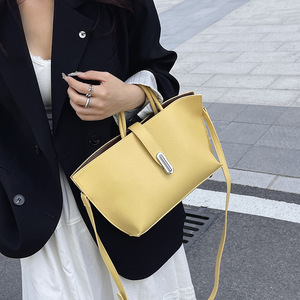 Bolso Tote Retro de Gran Capacidad, Bolso de Mano Versátil y Moderno para el Uso Diario, al Hombro y Cruzado - Product Image 3