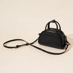 Sac à dos vintage en daim et cuir véritable pour femme, grande capacité, fermeture ouverte, idéal été, automne, hiver - Product Image 5