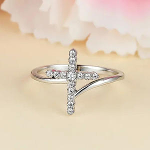 Anillo Cruzado de Oro Blanco con Diamantes Naturales de Corte Brillante Redondo, Color G, Joyería Religiosa Unisex T0470 - Product Image 2