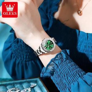 OLEVS 9945 Montre de luxe pour <span class=keywords><strong>femme</strong></span> en cristal vert diamant, étanche, montre à quartz diamantée tendance, cadeau pour <span class=keywords><strong>femme</strong></span> - Product Image 6