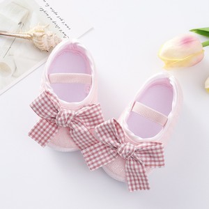 Fabricant en gros de chaussures pour bébés de 0 à 10 mois, chaussures pour bébés filles avec bande élastique, chaussures de princesse à nœud pour bébés filles, chaussures pour nouveau-nés - Product Image 5