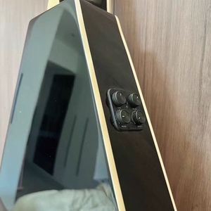 Guitare de voyage électro-acoustique en épicéa solide de 32 pouces de haute qualité avec micro-vibration pour la musique - Product Image 3