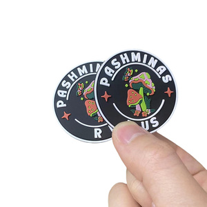 Tùy chỉnh 3D mềm PVC Logo Nhiệt Báo Chí dập nổi cao su Silicone móc và vòng lặp bền vững PVC vá may trên cao su các bản vá lỗi - Product Image 4