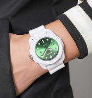 SKMEI 2393 Personalidad de moda simple ligero y estilo deportivo casual versátil uso diario reloj de cuarzo unisex