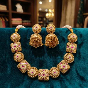 Juego de Joyería Nupcial de Cobre Chapado en Oro Vintage de Alta Calidad al por Mayor con Cristales, Collar Largo y Pendientes (Tercera Marca) - Product Image 2