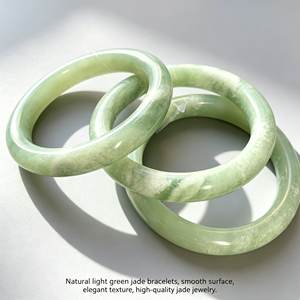กำไลข้อมือหยกจีนโบราณสีเขียวธรรมชาติทรงกลม ขายส่ง ของขวัญเครื่องประดับอัญมณีแกะสลักสไตล์วินเทจสำหรับผู้หญิง - Product Image 2