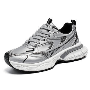 Zapatos deportivos para hombre, estilo primavera-otoño, material de malla transpirable, suela gruesa moderna, nuevo modelo, zapatos casuales para correr. - Product Image 1