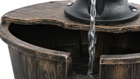 Fontaine de jardin à bassin unique avec bec verseur décoratif à pompe manuelle, bol en imitation bois, décoration aquatique pour patio extérieur et jardin