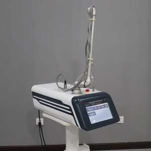 เครื่องเลเซอร์ CO2 แบบเศษส่วนที่ดีที่สุด 10600 นาโนเมตร ความเข้มข้นสูง สำหรับกระชับช่องคลอดและฟื้นฟูผิว อุปกรณ์พกพาสำหรับมืออาชีพ - Product Image 6