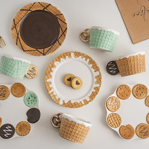 Süße koreanische handgezeichnete Kekse Muster Keramik Kaffeebecher Frühstück Becher und Platte Kekse Serie Geschirr - Product Image 3