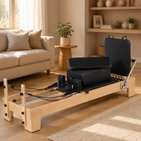 Appareil de Pilates Reformer en Bois d'Érable avec Sangles de Résistance à Ressort Réglables, Équipement d'Exercice Portable Multifonctionnel pour Studio et Salle de Sport à Domicile