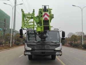 Équipement de levage de construction 25Ton petit camion <span class=keywords><strong>grue</strong></span> <span class=keywords><strong>4X2</strong></span> <span class=keywords><strong>grue</strong></span> montée sur <span class=keywords><strong>benne</strong></span> télescopique Boom ZTC250 <span class=keywords><strong>grue</strong></span> de levage - Product Image 2