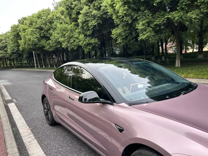 Vinilo Adhesivo para Automóviles PET Colorido, Vinilo para Cambio de Color de Automóvil Rosa Ciruela Helada, Rollo de Vinilo Metálico Rosa Baya Helada de 1.52*17M - Product Image 3