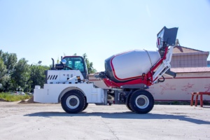 Bomba mezcladora de hormigón de cemento móvil de 3,5 Cbm, maquinaria de construcción, camión mezclador de hormigón de carga automática a la venta - Product Image 4