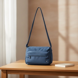 Sac bandoulière imperméable durable, léger, multi-poches zippées, sac à main, porte-clés, unisexe, voyage, 5L - Product Image 5