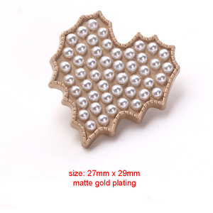 Nhỏ Moq Chấp Nhận Ưa Thích Tùy Chỉnh Vàng Tấm Chân Hình Trái Tim <span class=keywords><strong>Rhinestone</strong></span> Kim Loại Ngọc Trai Nút Cho Quần Áo Phụ Nữ - Product Image 3
