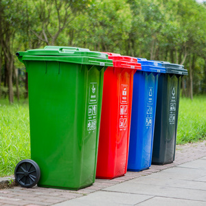 Contenedor de Basura Cuadrado Grande de 240L con Tapa para Parques y Calles, Color Verde - Product Image 1