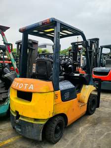 Chariot élévateur de marque japonaise à <span class=keywords><strong>prix</strong></span> avantageux, chariot élévateur diesel d'occasion du Japon, 1,5 tonne, 3 tonnes avec moteur Isuzu, chariots élévateurs à combustion interne - Product Image 3