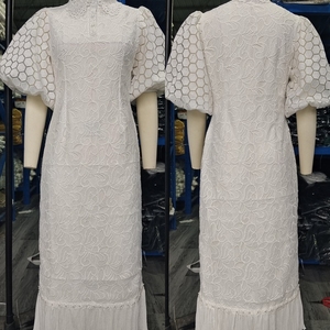 Abito lungo da donna J8262 in pizzo ricamato, elegante per il lavoro, taglie forti, con risvolto e maniche a lanterna, vestito chemisier ampio in pizzo ricamato - Product Image 3