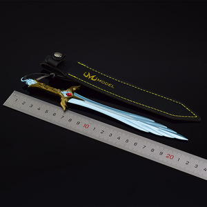 <span class=keywords><strong>The</strong></span> <span class=keywords><strong>Elder</strong></span> Scrolls V: Skyrim Chillrend-Réplique d'épée en verre dépoli de 21cm avec étui en cuir enchanté - Product Image 4