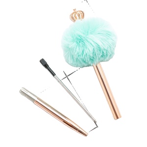 Bolígrafo con Pompón de Corona - Regalo de Oficina Adorable, Bolígrafo Metálico Esponjoso, Divertido Artículo Promocional para Escribir - Product Image 4