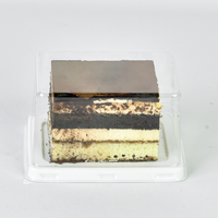 Nouvelle conception de boîte d'emballage en plastique PET transparent carré pour tiramisu, cupcakes, pâtisserie, boîte à gâteau jetable pour mariage