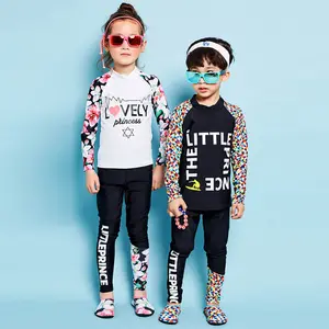 Stocklot Set di abbigliamento abbigliamento da nuoto per bambini indossano il fornitore di Guangzhou