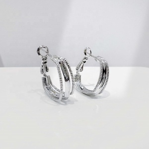 Pendientes de aro geométricos de plata de ley 925, estilo hip hop, sencillos, hipoalergénicos, chapados en oro, elegantes, para chica. - Product Image 2
