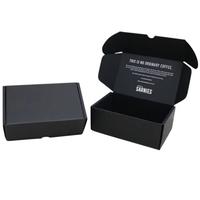 Boîtes à fentes kraft ondulées noires Boîte aux lettres en papier d'expédition de commerce électronique avantageuse UV pour l'emballage de cadeaux