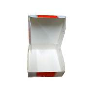 Boîte à gâteau jetable personnalisée imprimée avec dorure à chaud, pelliculage mat, gaufrage et effets de brillance, conception de boîte plate sans colle