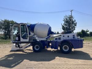 Autobetoniera Autocaricante per Edilizia, Macchina Versatile per Miscelazione del Calcestruzzo per Lavori di Costruzione - Product Image 1