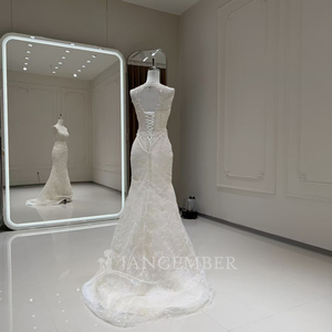 Xx105 Robe de mariée de luxe ivoire, coupe évasée, décolleté cœur, dos nu, avec appliques de dentelle florale et traîne chapelle - Product Image 5