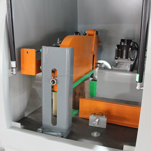 Cina ad alta precisione automatico CNC idraulico <span class=keywords><strong>Pallet</strong></span> di <span class=keywords><strong>legno</strong></span> sega macchina SF6060 stile orizzontale per segherie - Product Image 4