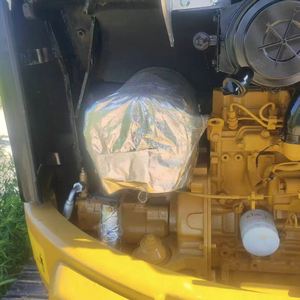 Mini-excavatrice d'occasion de 5 tonnes, modèle 305, d'origine japonaise, certifiée CE, avec boîte de vitesses, pompe, roulement, composants PLC essentiels et godet de pelle, à vendre. - Product Image 5