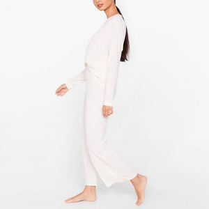 <span class=keywords><strong>2022</strong></span> nouveauté en gros moins cher couleur unie haut et pantalon large pyjamas décontracté doux deux pièces ensemble vêtements de détente - Product Image 6