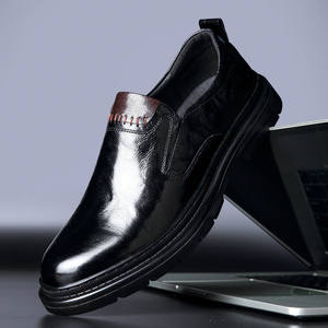 รองเท้าหนังแบบสวมสไตล์ใหม่ - รองเท้าโลฟเฟอร์แบบชิ้นเดียวระดับไฮเอนด์ ทำจากหนังแกะคุณภาพสูง น้ำหนักเบา ระบายอากาศได้ดี เหมาะสำหรับฤดูใบไม้ร่วง สวมใส่สบายๆ สำหรับผู้ชาย - Product Image 2