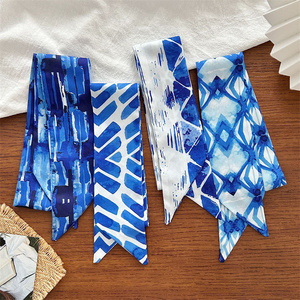 Nuova <span class=keywords><strong>Sciarpa</strong></span> Lunga <span class=keywords><strong>Elegante</strong></span> da Donna con Stampa Tie-Dye Sfumata <span class=keywords><strong>Blu</strong></span>, Multiuso, con Effetto Sfumato e Tinta Unita - Product Image 2