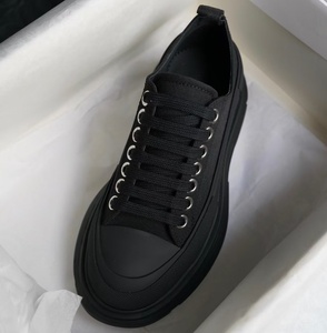 Chaussures de marche d'extérieur rehaussantes à semelle épaisse, design classique et tendance, en toile personnalisée, style sport décontracté, pour hommes et femmes - Product Image 3
