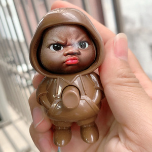 Porte-clés en métal en forme d'ours à capuche marron, poupée de dessin animé à pression pour changer d'expression, figurine à presser qui change d'expression - Product Image 6