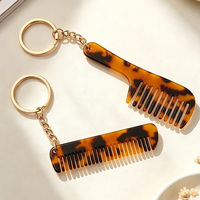 En gros Mini peigne à cheveux imprimé léopard et écaille de tortue, porte-clés et breloque de sac portable pour femmes