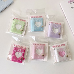 Mini álbum <span class=keywords><strong>de</strong></span> 2 pulgadas estilo coreano <span class=keywords><strong>de</strong></span> dibujos animados, diseño 'Girl's love', con diseño calado, <span class=keywords><strong>libro</strong></span> <span class=keywords><strong>de</strong></span> almacenamiento <span class=keywords><strong>de</strong></span> pegatinas <span class=keywords><strong>de</strong></span> personajes grandes, llavero colgante y álbum <span class=keywords><strong>de</strong></span> tarjetas - Product Image 6