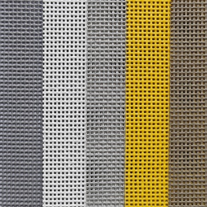 2mm Petit Trou 420GSM Couleur Ignifuge PVC Enduit Polyester Maille Rouleau Tissu Haute Résistance À La Déchirure <span class=keywords><strong>pour</strong></span> Protection ou Clôture - Product Image 6