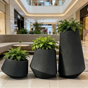 Grandes jardinières en fibre <span class=keywords><strong>de</strong></span> verre écologiques, noires, irrégulières, pour <span class=keywords><strong>intérieur</strong></span>/extérieur, idéales pour centres commerciaux et hôtels en Europe - Product Image 2